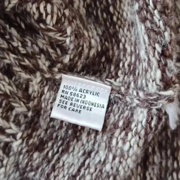 🍭🏍very soft cardigan with cute buttons - Picture 9 of 10